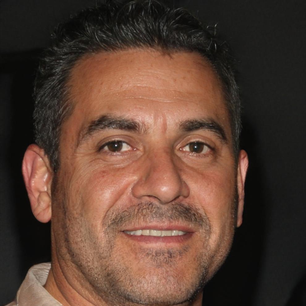 Retrato profesional de Guillem Esteve